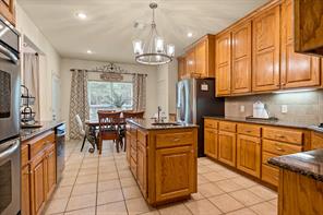 910 Holly Hill - Photo 13