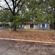 711 Saint Thomas Drive - Photo 2