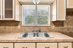 1407 Berkshire Street - Photo 6
