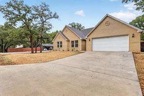 1612 Tanglewood Drive - Photo 3
