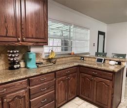 1209 Magnolia - Photo 10