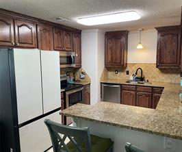 1209 Magnolia - Photo 12