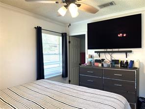 1209 Magnolia - Photo 15