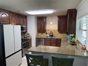 1209 Magnolia - Photo 6