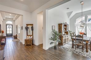 3917 Redbud Drive - Photo 8