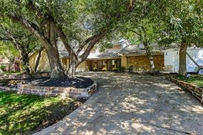 707 Findlay Drive - Photo 2