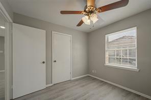 408 E Tucker Boulevard - Photo 17