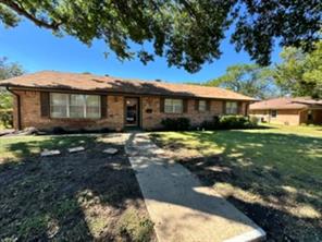 1101 Hillcrest