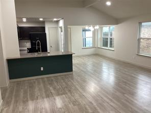411 Lantana Drive - Photo 4