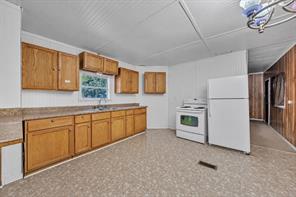 4647 Lyndi Lane - Photo 9