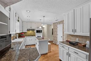 3910 Cross Bend Court - Photo 8