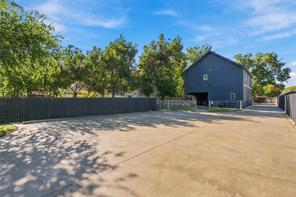 1302 Bagby Avenue - Photo 24