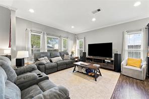 1302 Bagby Avenue - Photo 5
