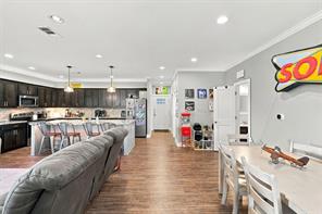 1302 Bagby Avenue - Photo 6