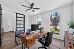 1004 Bonanza Drive - Photo 4